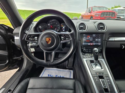 Used 2019 Porsche 718 Boxster RWD image 3