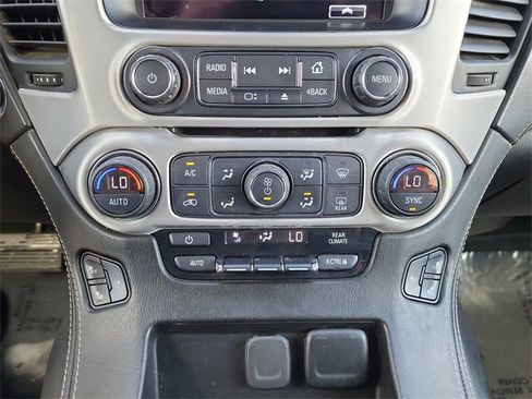 Used 2018 GMC Yukon SLT w/ HD Trailering Package image 27