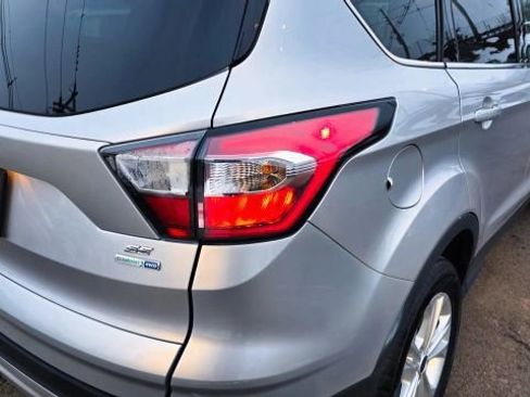 Used 2017 Ford Escape SE w/ Equipment Group 201A image 47