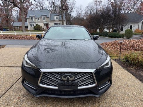 Used 2018 INFINITI Q60 3.0t Luxe w/ Sensory Package 3.0T Luxe image 8