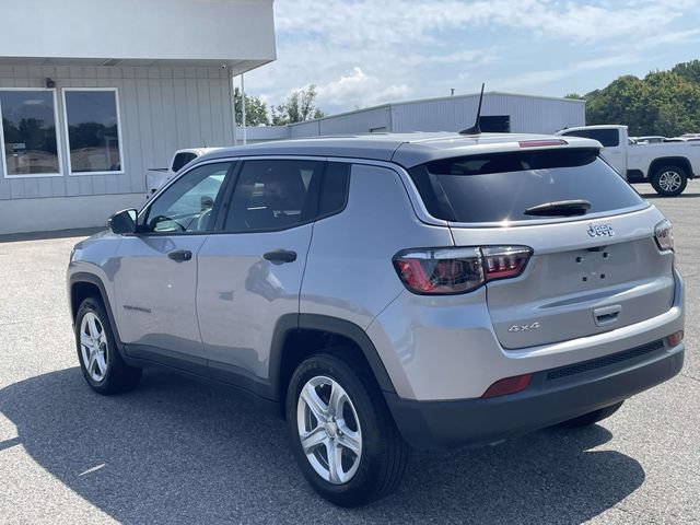 Used 2023 Jeep Compass Sport AWD/4WD image 6