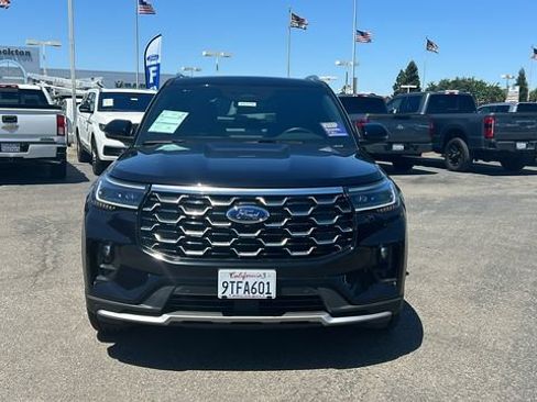 Certified 2025 Ford Explorer Platinum w/ Ultimate Package AWD/4WD image 9