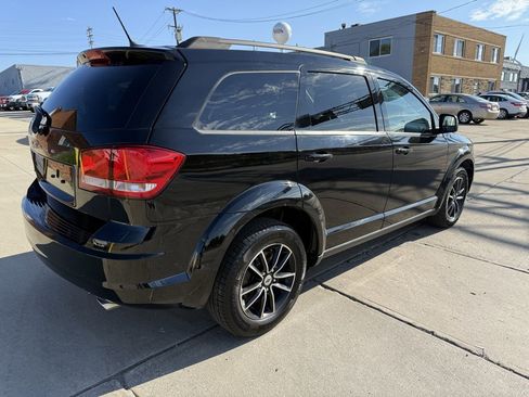 Used 2018 Dodge Journey SE w/ Popular Equipment Group image 4