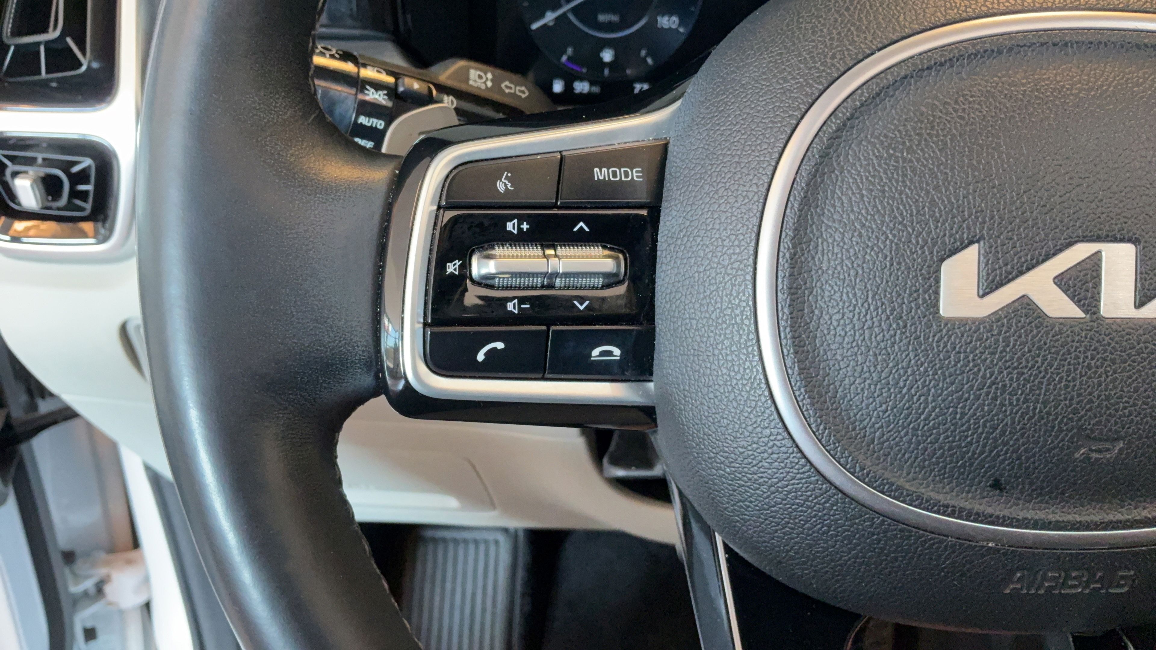 Used 2022 Kia Sorento SX FWD image 19