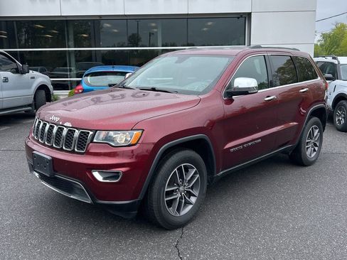 Used 2018 Jeep Grand Cherokee Limited AWD/4WD image 1