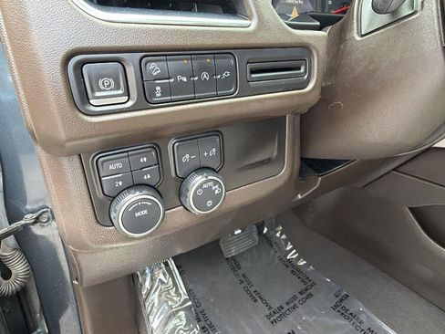 Used 2021 Chevrolet Tahoe Z71 w/ Rear Media and Nav Package AWD/4WD image 27