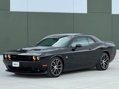 Used 2016 Dodge Challenger R/T Scat Pack w/ Leather Interior Group