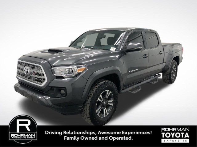 Used 2016 Toyota Tacoma TRD Sport w/ Towing Package AWD/4WD image 2