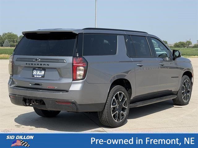 Certified 2021 Chevrolet Suburban RST w/ Luxury Package AWD/4WD image 4