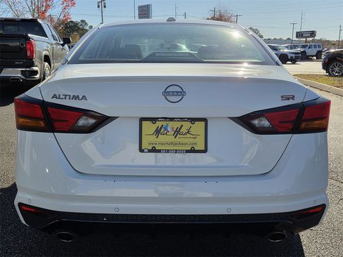 Used 2024 Nissan Altima 2.5 SR image 5