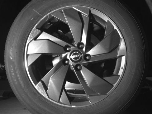 Used 2025 Nissan Rogue SV image 15