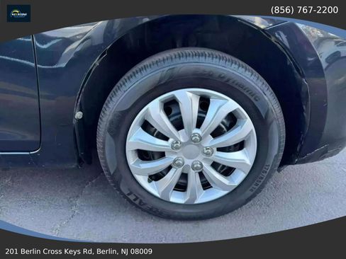 Used 2007 Toyota Yaris Sedan image 25