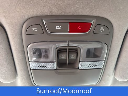 Used 2025 Kia Telluride SX Prestige image 17