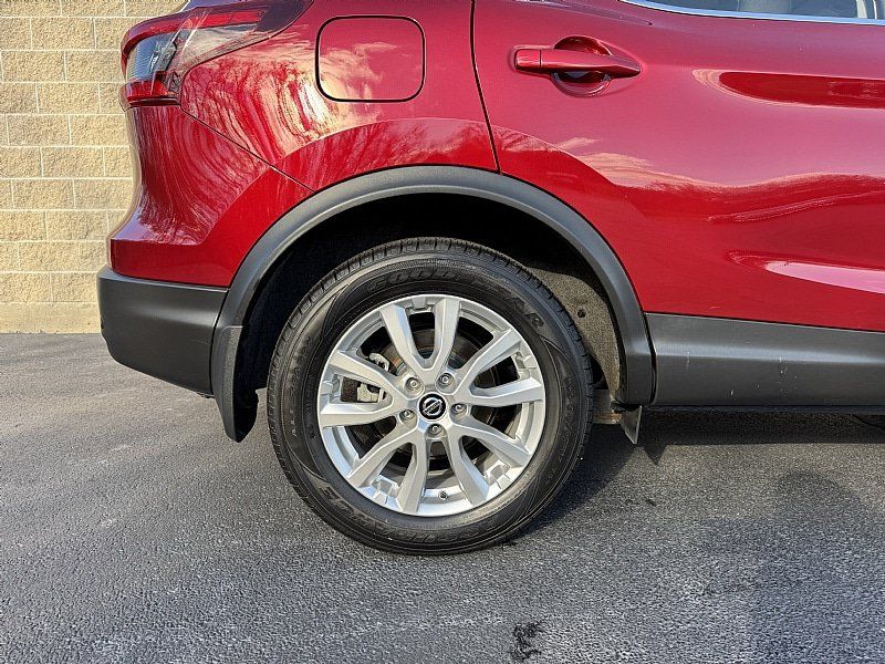 Used 2022 Nissan Rogue Sport SV AWD/4WD image 5