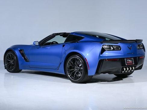 Used 2016 Chevrolet Corvette Z06 w/ 3LZ Preferred Equipment Group RWD image 5