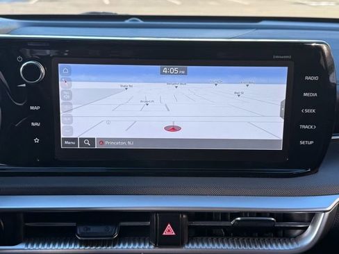 Used 2022 Kia K5 GT-Line image 36