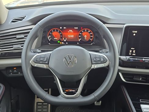 New 2026 Volkswagen Atlas Peak Edition AWD/4WD image 23