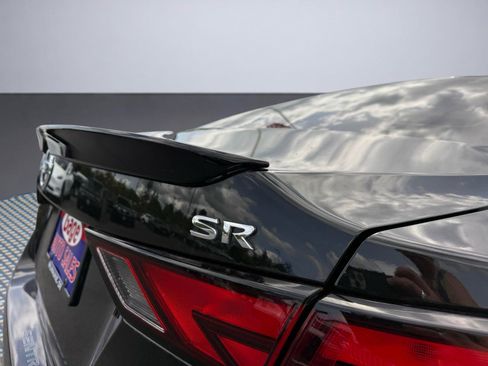 Used 2021 Nissan Sentra SR FWD image 7
