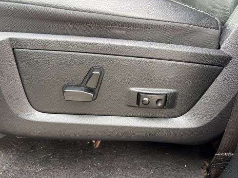 Certified 2016 RAM 1500 Sport w/ Convenience Group image 20