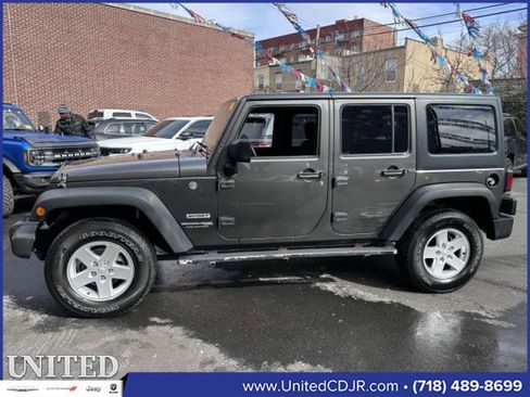 Used 2018 Jeep Wrangler Unlimited Sport S image 7