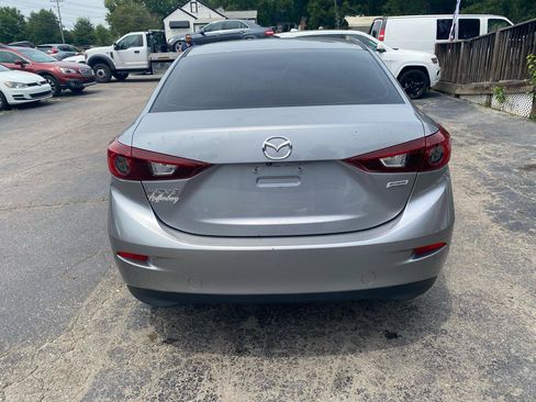 Used 2016 MAZDA MAZDA3 i Sport FWD image 6