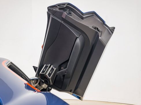 Used 2021 Ford GT image 36