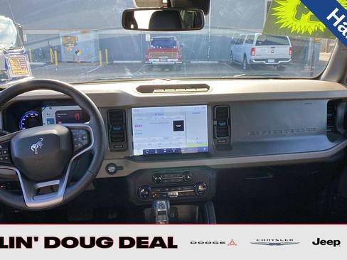 Used 2024 Ford Bronco Wildtrak image 30