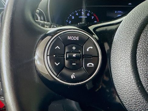 Certified 2022 Kia Soul GT-Line FWD image 10