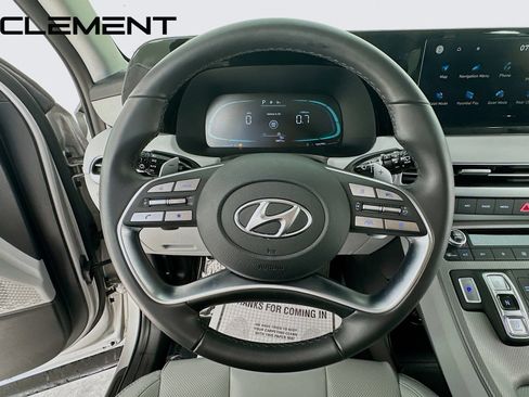 Certified 2025 Hyundai Palisade SEL FWD image 14