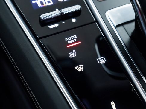 Used 2023 Porsche Panamera GTS image 14