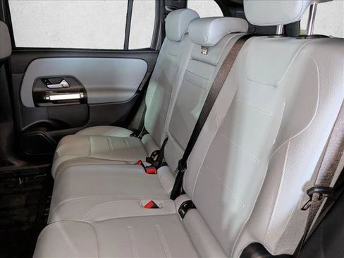 Certified 2026 Mercedes-Benz GLB 250 image 17