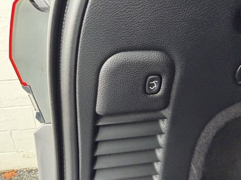 Used 2018 Jeep Grand Cherokee Limited w/ Trailer Tow Group IV image 24