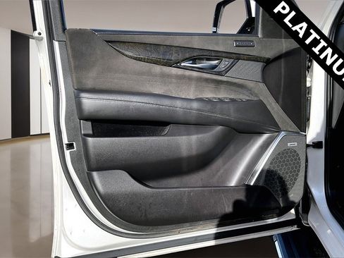Used 2019 Cadillac Escalade ESV Platinum image 18