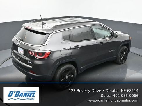 Used 2019 Jeep Compass Latitude w/ Popular Equipment Group image 18