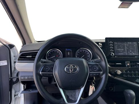 Used 2021 Toyota Camry LE FWD image 13