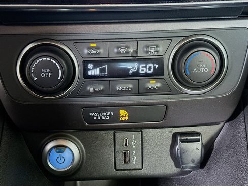 Used 2024 Nissan Leaf S FWD image 23