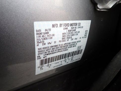 Used 2023 Ford Explorer XLT w/ Equipment Group 202A image 13