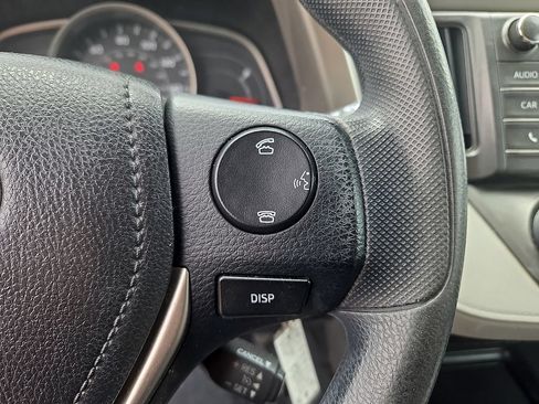 Used 2015 Toyota RAV4 LE AWD/4WD image 23