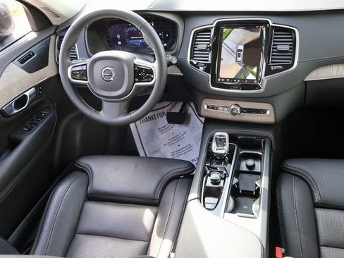 Used 2024 Volvo XC90 B6 Ultimate AWD/4WD image 14