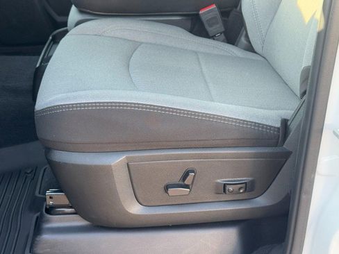 Used 2024 RAM 2500 Big Horn w/ Safety Group image 25