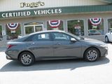 Used 2024 Hyundai Elantra SEL image 3