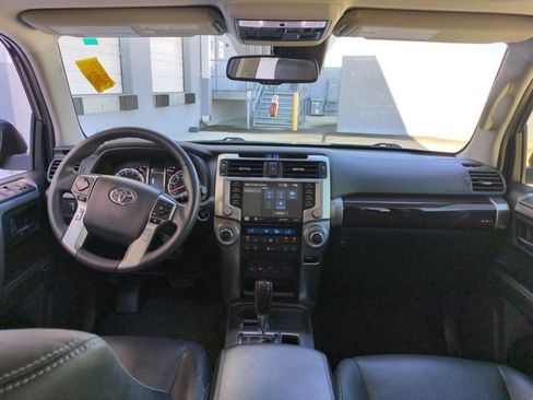 Used 2021 Toyota 4Runner Limited image 19