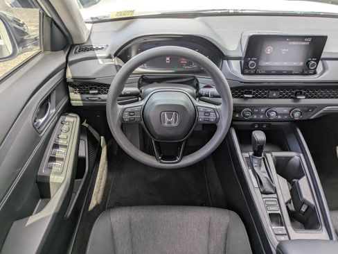 Used 2025 Honda Accord SE image 12