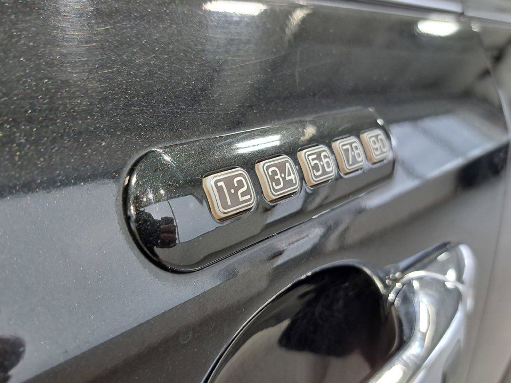 Used 2015 Lincoln MKX AWD image 28