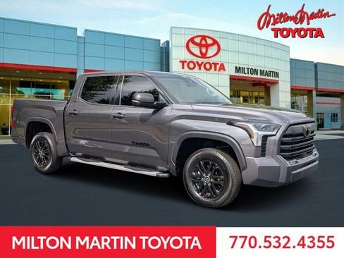 Used 2023 Toyota Tundra SR5 w/ SR5 Convenience Package AWD/4WD image 1