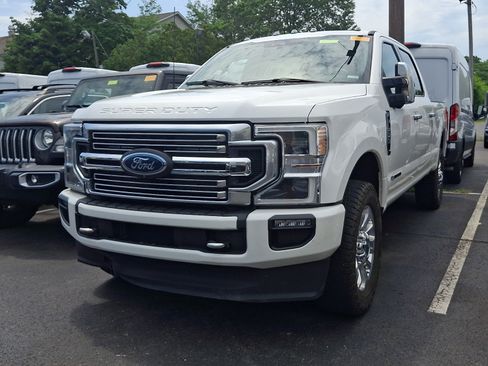 Used 2022 Ford F350 Limited w/ FX4 Off-Road Package AWD/4WD image 3