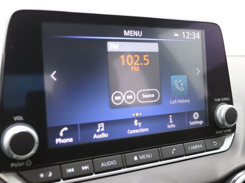 Used 2022 Nissan Sentra SR w/ SR Premium Package image 12