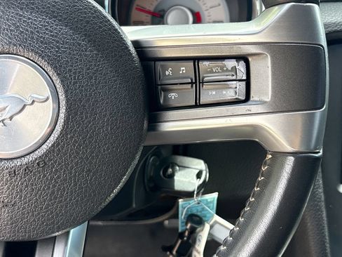 Used 2012 Ford Mustang GT Premium w/ Electronics Pkg RWD image 21