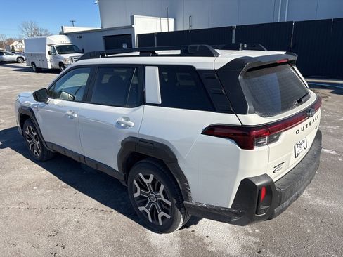 New 2026 Subaru Outback Touring XT image 5