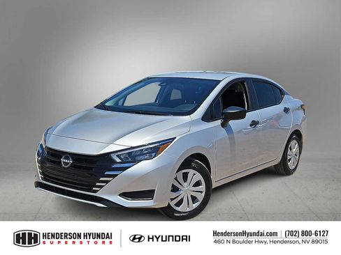 Used 2025 Nissan Versa S w/ Trunk Package FWD image 1